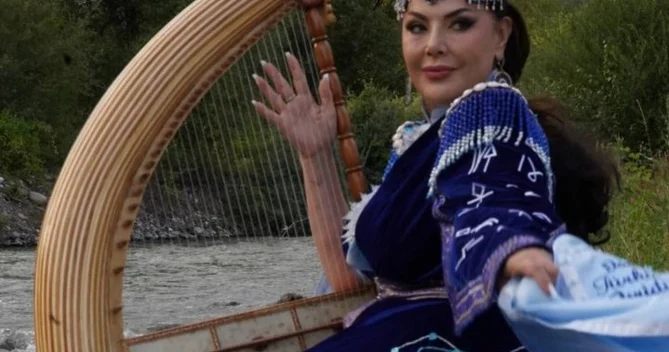 Gülüstan Əliyeva 4 dildə oxuğu mahnını Musiqi Gününə həsr etdi