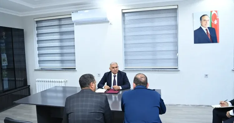“Azərişıq” ASC nin sədri Vüqar Əhmədov Gəncədə vətəndaşları qəbul etdi