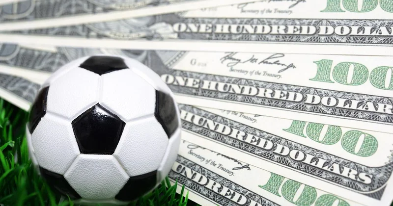 Futbol nəyə çevrilir?