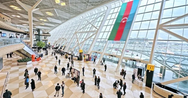 Hava limanından şəhərin mərkəzinə 25 30 manata gedə bilərsiniz