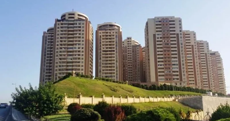 Main yaşayış kompleksində oğurluq Naqillər oğurlandı