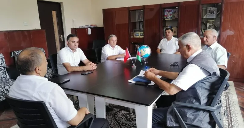 QHT Bərdədə “Konstitusiya və Suverenlik ili”nə həsr edilmiş dəyirmi masa təşkil edib