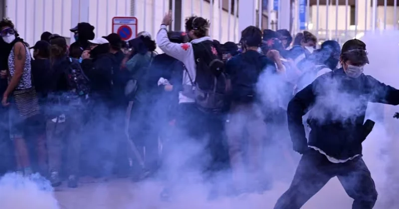 Fransada 18 Sentyabr tətili: Blokadalar davam edir, polis tərəfindən saxlanılanlar var