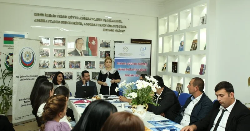 “Ataların qızlarına dəstəkçi münasibətlərinin sağlam ailədəki rolu” adlı seminar keçirilib FOTOLAR