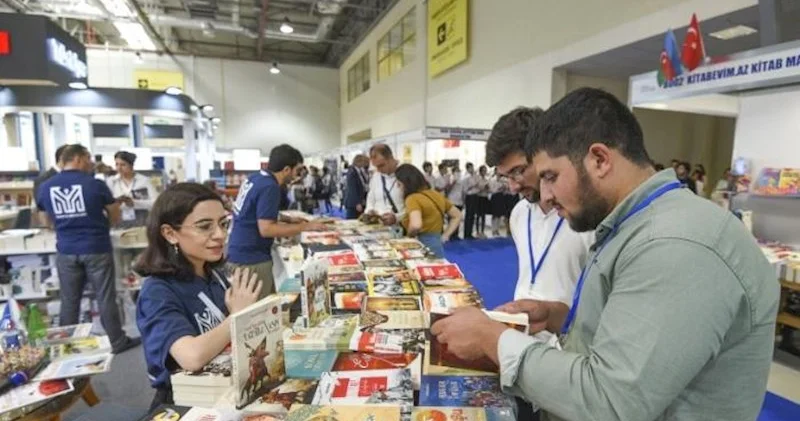 Nazirlik kitab sərgisinin təşkilatçısını dəyişdi Ötən il iş yarımçıq görülmüşdü