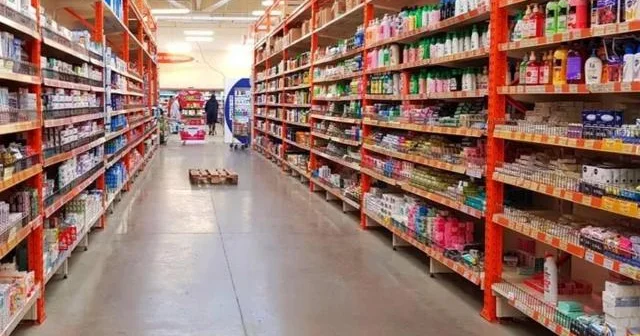 Ruslara kütləvi şəkildə vaxtı keçmiş ərzaqlar satılır...
