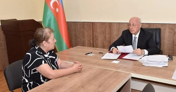 Zakir Fərəcov sakinləri qəbul etdi
