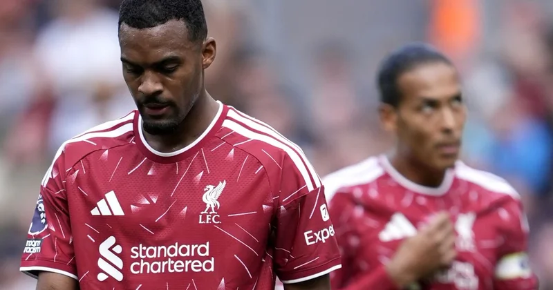 Karrager “Liverpul” futbolçularına xəbərdarlıq etdi