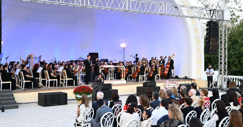 Bakıda I Türk Dünyası Bəstəkarları Qurultayının qala açılış konserti olub VİDEO