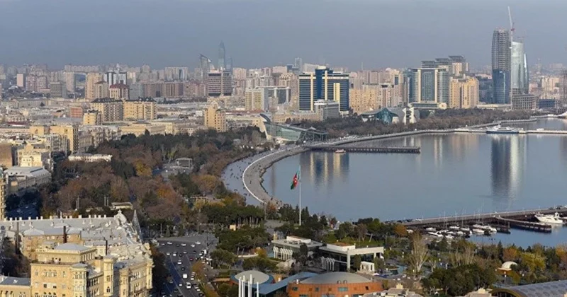 В субботу в Баку 29 градусов тепла, в регионах грозы и град