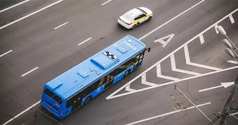 В Баку продлён срок действия выделенной автобусной полосы