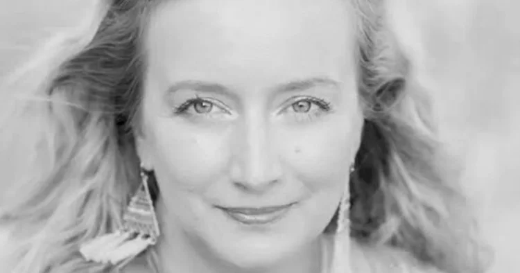 Bricit Makron haqqında iddiaları ilə tanınan jurnalist Nataşa Rey vəfat etdi KONKRET