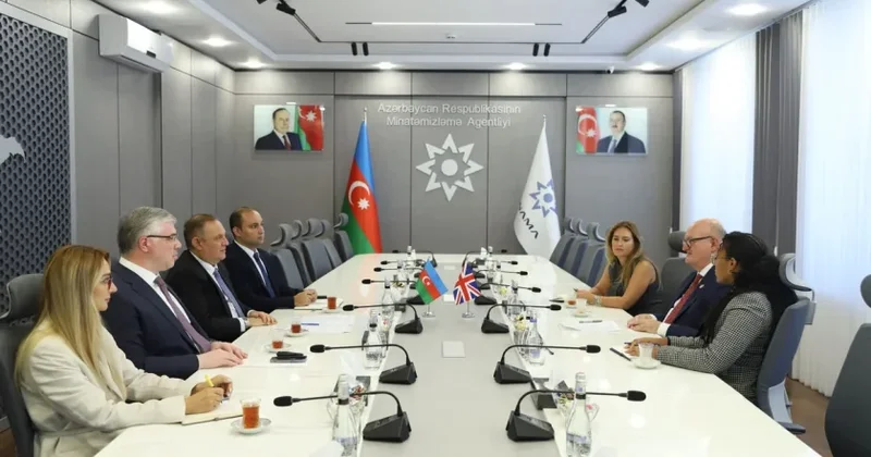 Azərbaycan və Böyük Britaniya arasında humanitar minatəmizləmədə gələcək layihələr müzakirə edilib