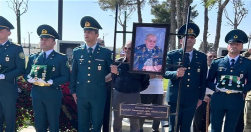 Генерал майор Искендер Аллахвердиев похоронен на Военном мемориальном кладбище ОБНОВЛЕНО