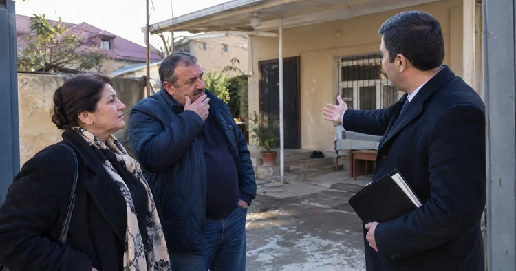 Həyət evi alanların diqqətinə! Minlərlə manatınızı itirə bilərsiniz