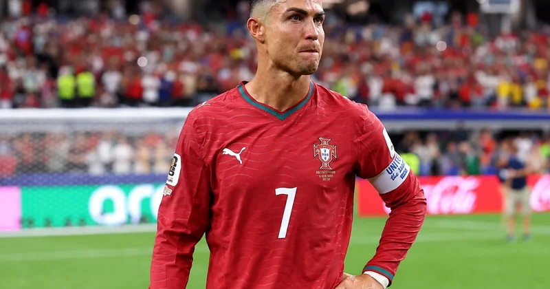 Portuqaliya millisinin baş məşqçisi: “Ronaldu da digər futbolçular kimidir”