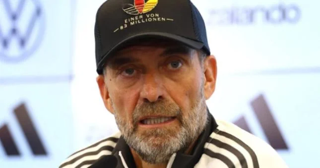 Klopp millini necə dəyişir? 44 futbolçu, 16 debütant