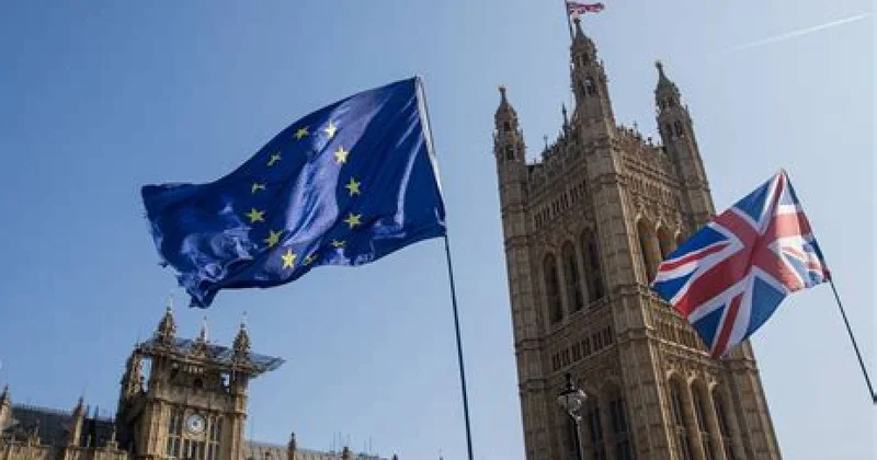 FT: Böyük Britaniya Aİ ilə münasibətləri yenidən qurmağa çalışır