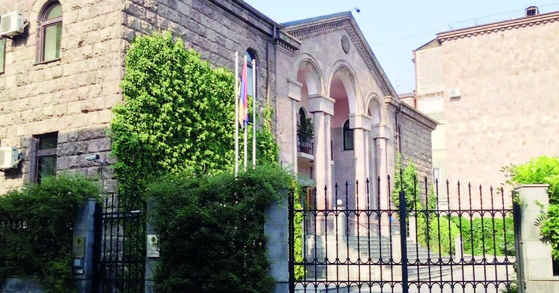 İrəvanda “paralel hakimiyyət” xülyasının sonu