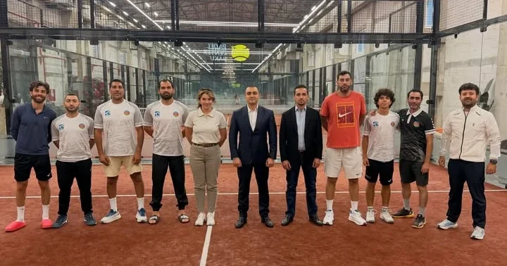 Federasiya prezidenti padel millisinin məşqində