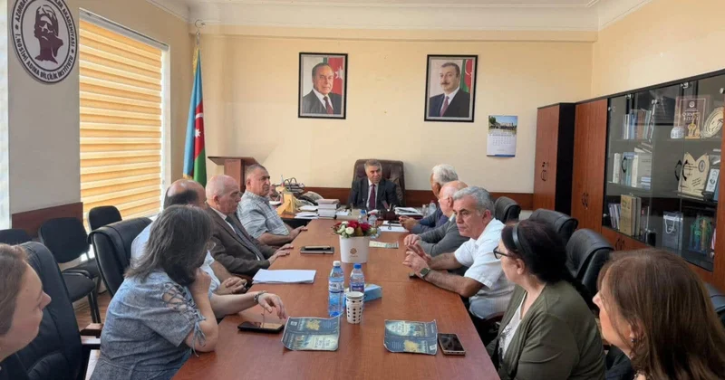 Nadir Məmmədli: Şəxs adları xalqın dilini, tarixini və milli mədəni yaddaşını əks etdirir
