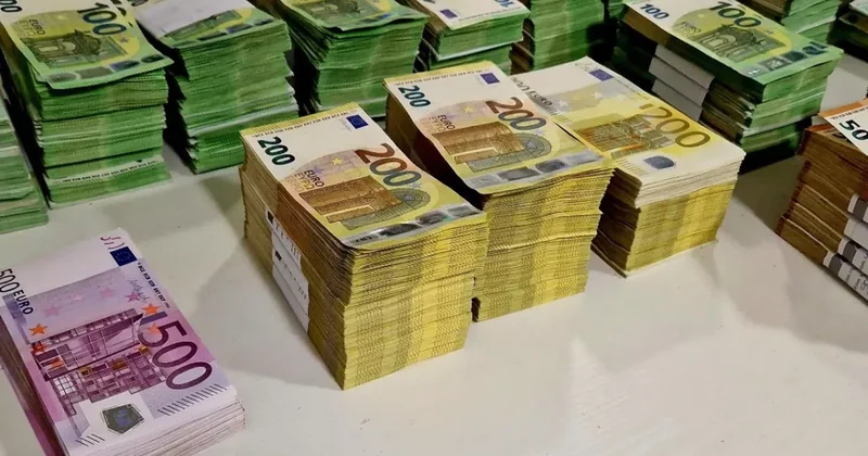 Еврокомиссия выделяет Украине 3,3 млрд евро