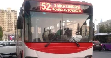 “40 dəqiqə avtobus gözləyirik” 52 nömrəli marşrutla bağlı şikayətə şirkətdən CAVAB