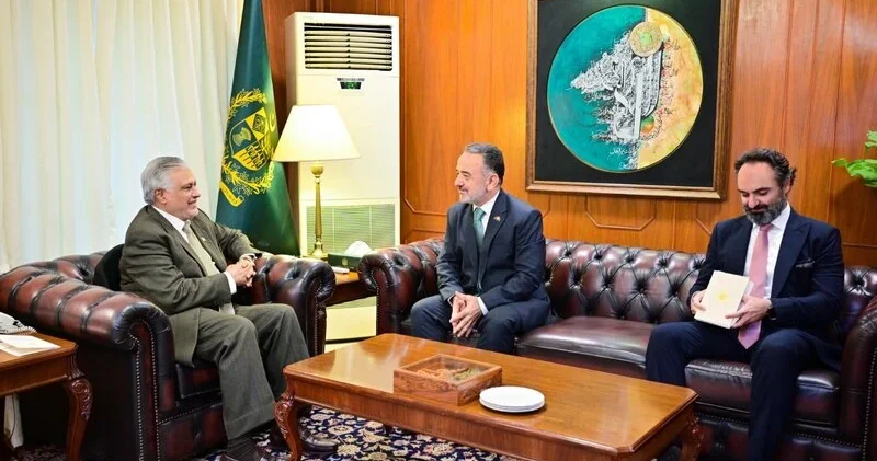 Pakistan və Türkiyə regional məsələləri müzakirə etdi