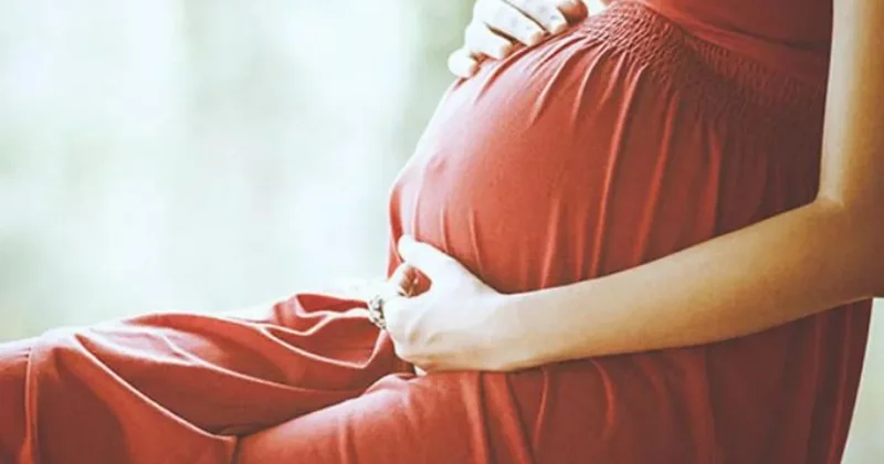 Bakıda 13 yaşlı qız hamiləliyin altıncı ayında ölü döl doğdu