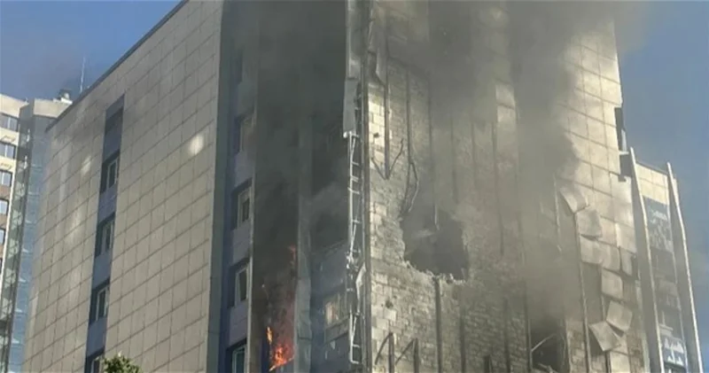 ВС России нанесли удар дроном по административному зданию в Одессе ВИДЕО