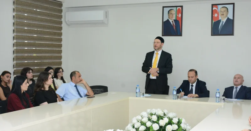 Aİİ də Rusiyada Quranın tədqiqatları tarixinin müxtəlif mərhələlərindən bəhs olunub