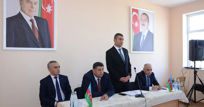Elşən Həsənli Sığırlı sakinləri ilə görüşdü Fotolar