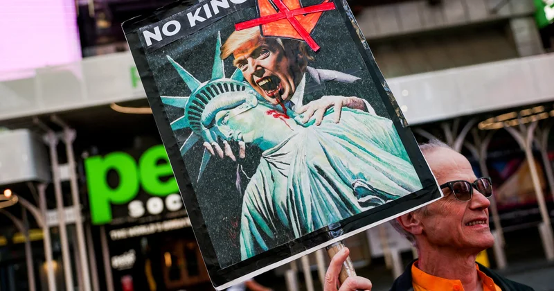В США начались акции Без королей! против администрации Трампа