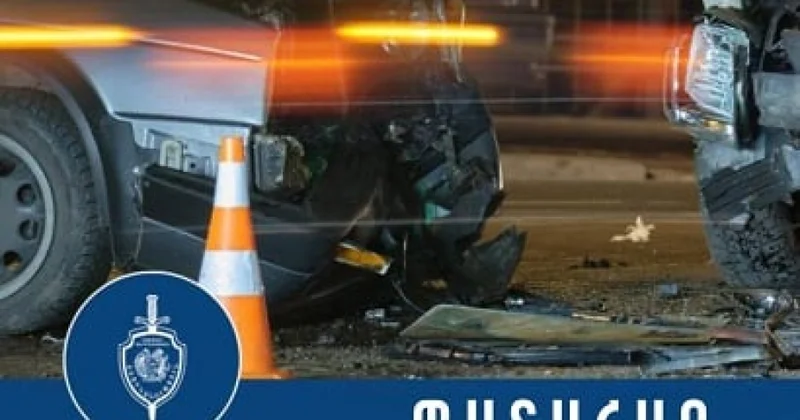 Ermənistanda mikroavtobus qəzaya uğrayıb, 10 nəfər yaralanıb