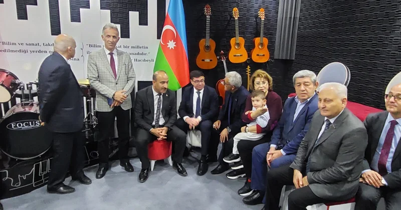 Qarsdakı Elm və İncəsənət Mərkəzində “Bir Millət, İki Dövlət” otağının açılışı olub