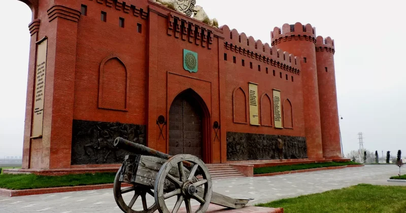 В Гяндже открылся Мобильный музей сражений при Чанаккале ФОТО