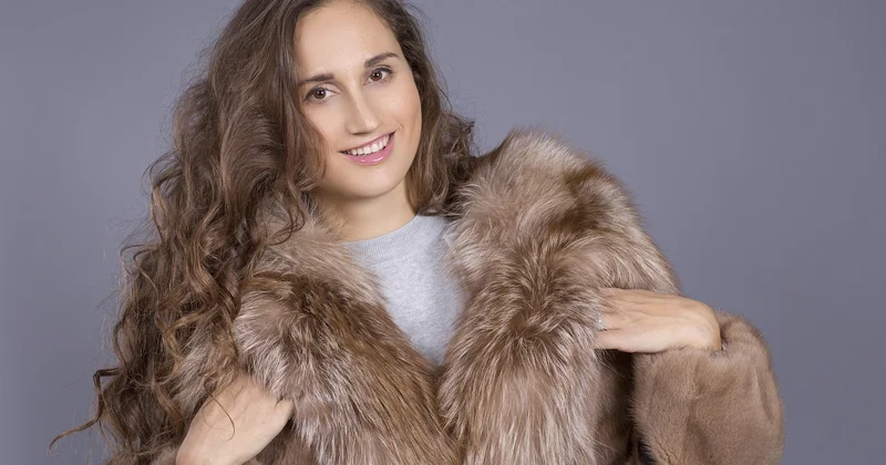 Dizayner ən yaxşı qış moda meyllərini adlandırır...
