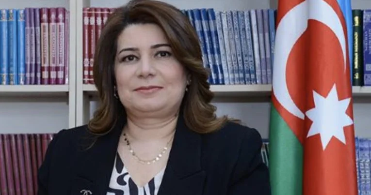 Bu məktəbdə pul yığımı, qohumbazlıq və intizamsızlıq iddiaları KONKRET