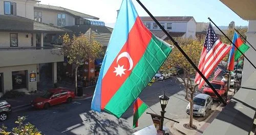 Baş konsulumuz 200 min dollar mənimsəyib?