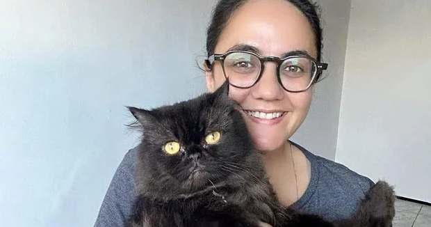 Pişiyin davranışı sahibəsinin xəstəliyini üzə çıxardı
