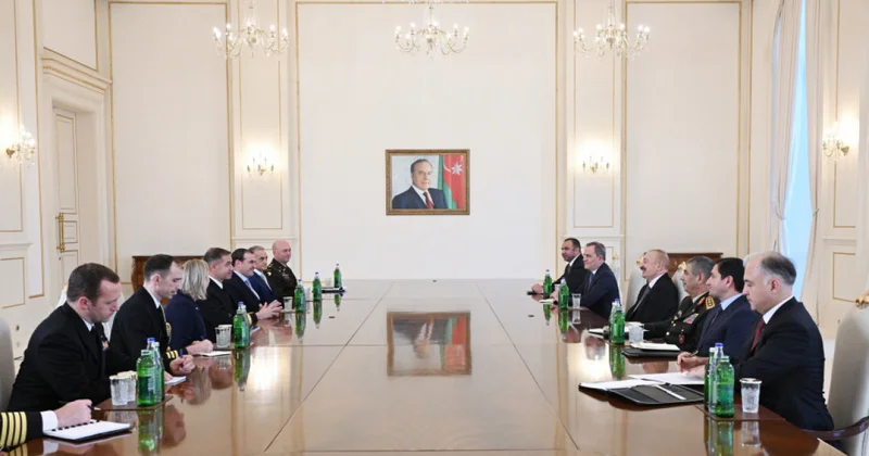 Prezident İlham Əliyev ABŞ Mərkəzi Komandanlığının komandanını qəbul edib