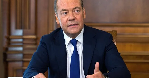 Medvedev bu dəfə də Trampla razılaşmır: necə yəni...