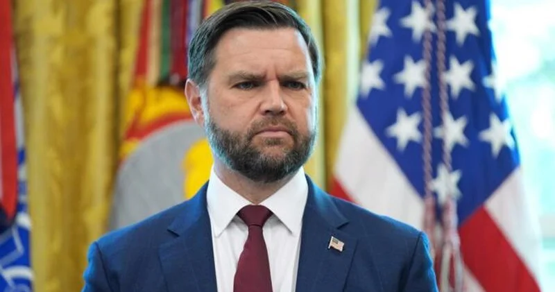 Vens Fransadakı iğtişaşlara görə liberalları ittiham edib