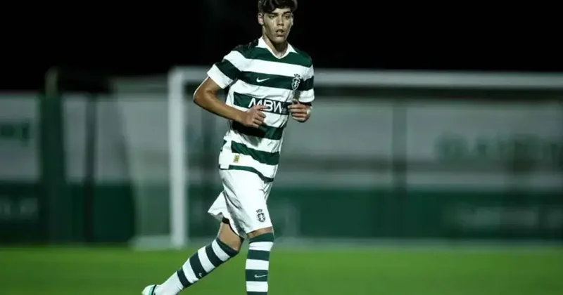 Real Sportinq in 15 yaşlı futbolçusuna elçi düşüb