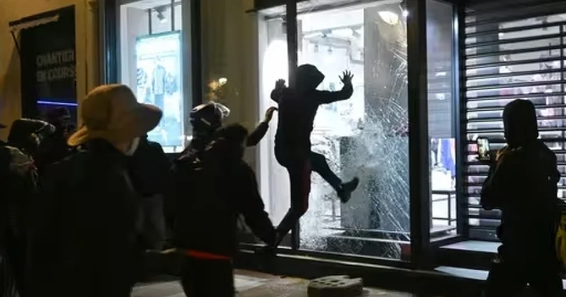 Fransada etirazlardan sonra yeni iğtişaşlar: Paris, Lyon və Marseldə mağazalar qarət edilib