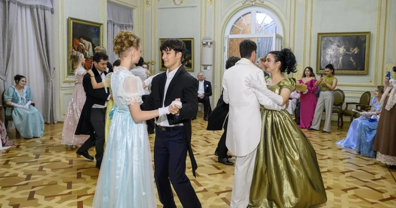 Milli İncəsənət Muzeyində “Bal XIX əsr” adlı tədbir baş tutub (Foto)