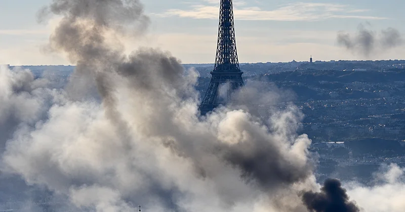 Paris etirazlardan sonra VİDEO