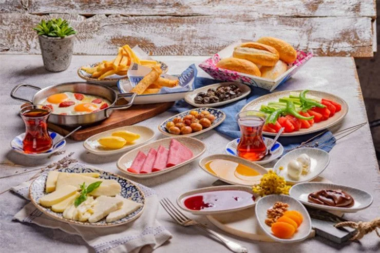 Əhali kafe və restoranlara bu qədər pul xərclədi