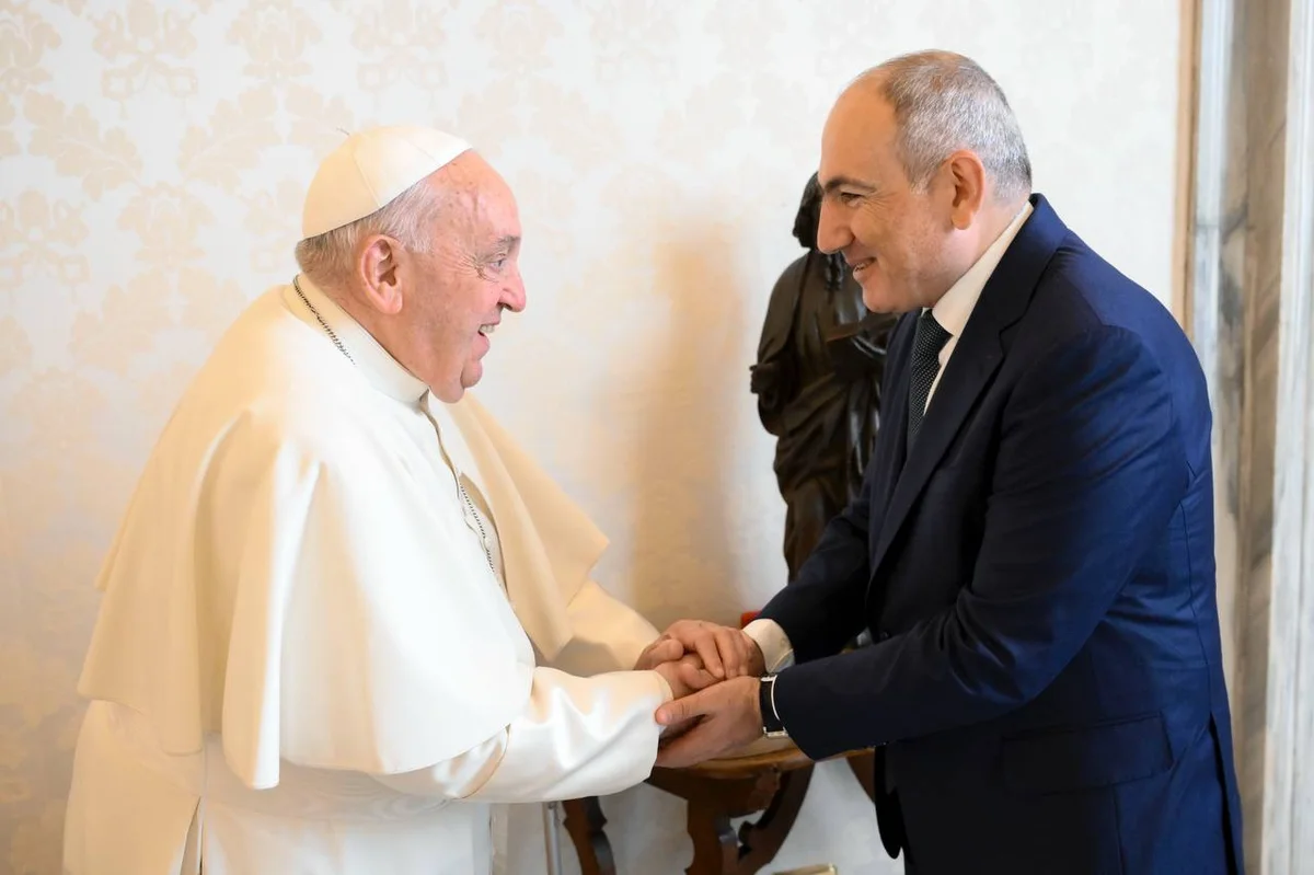 Paşinyan Vatikanda Roma Papası ilə təkbətək söhbət edib