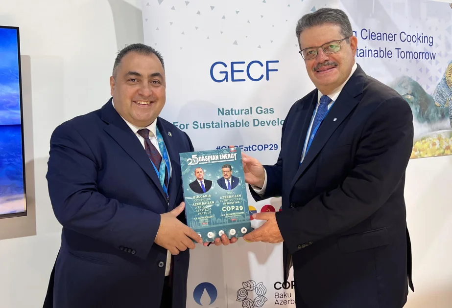 Special issue of Caspian Energy journal presented to Secretary General of Forum of Gas Exporting Countries AZERTAC